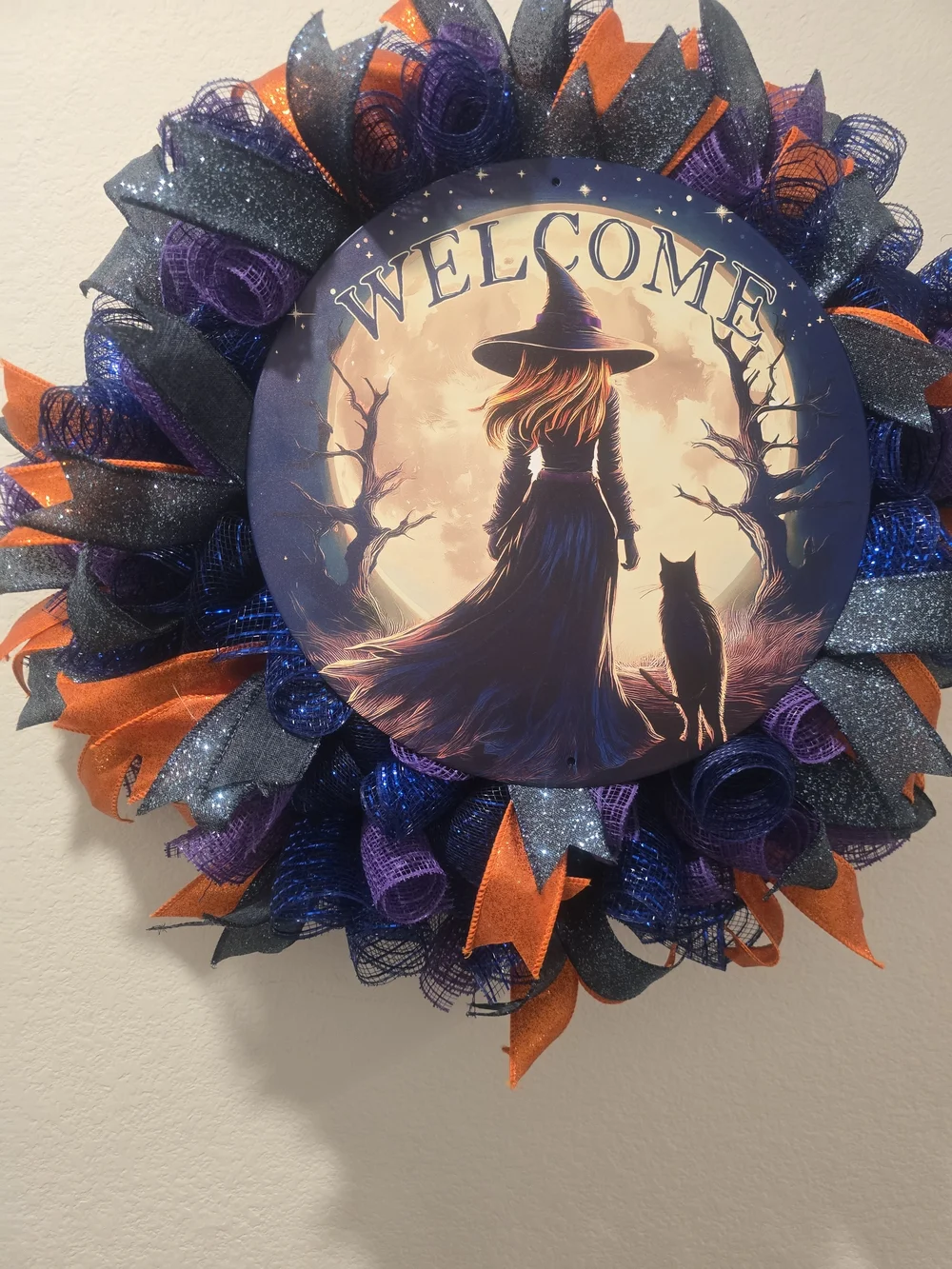W142 – Halloween Witch Welcome WreathSpooky and fun Halloween wreath